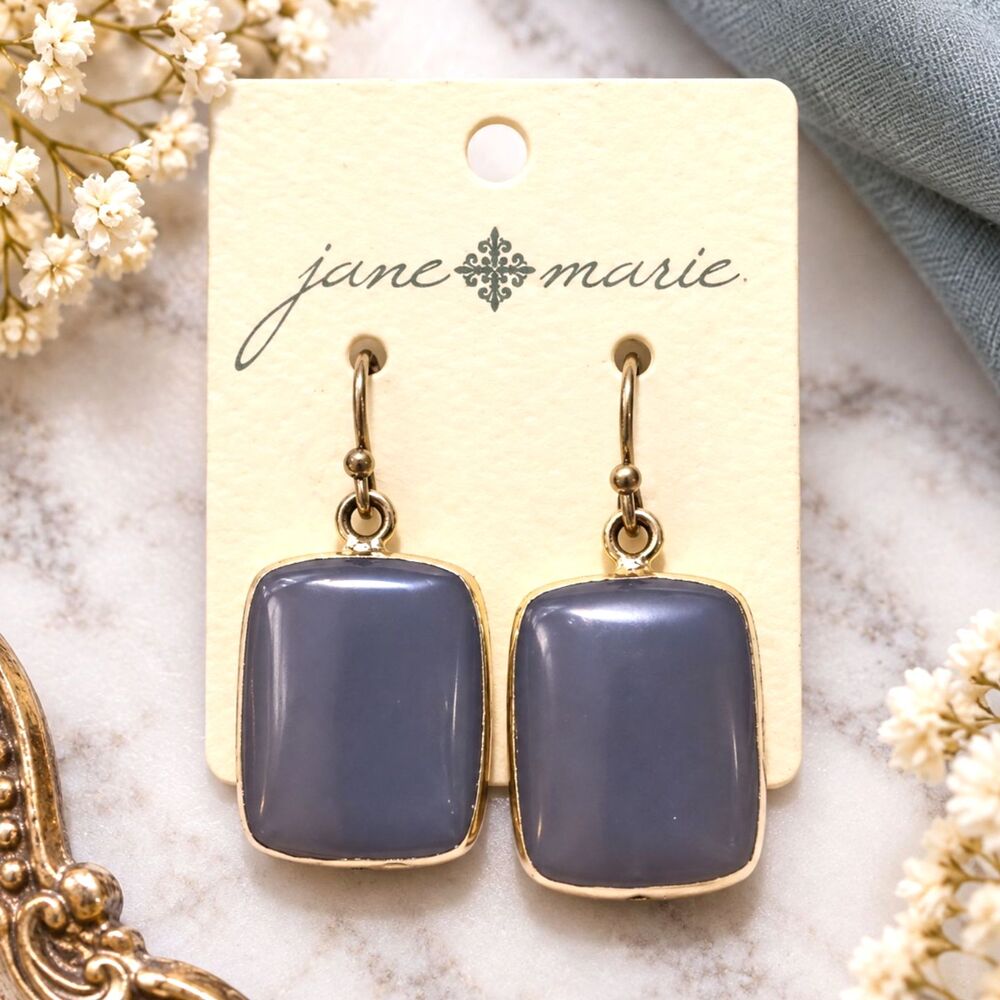 Jane Marie NWT Opaque Lavender Molded Glass Drop Earrings
